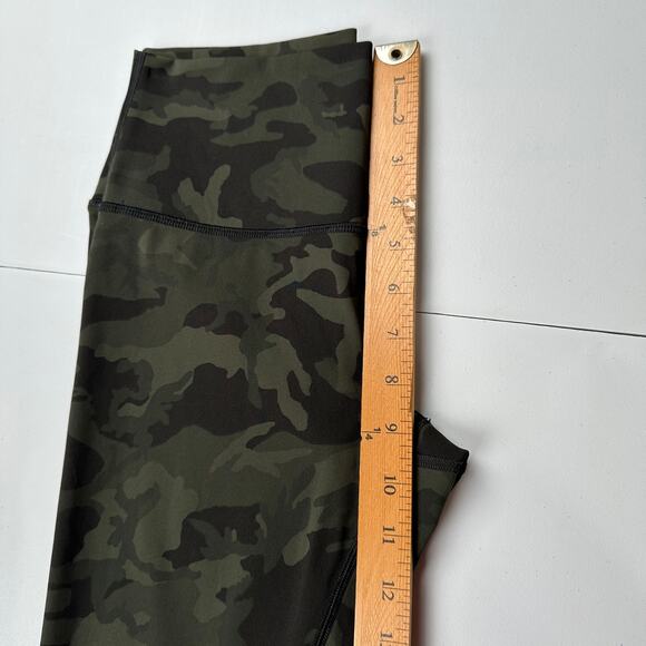 Lululemon Wunder Under Leggings Womens 6 Green Camo High Rise Crop Luxtreme Gym - Picture 9 of 12